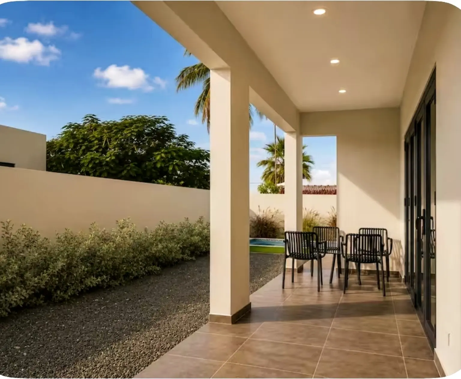 Covered terrace for outdoor dining