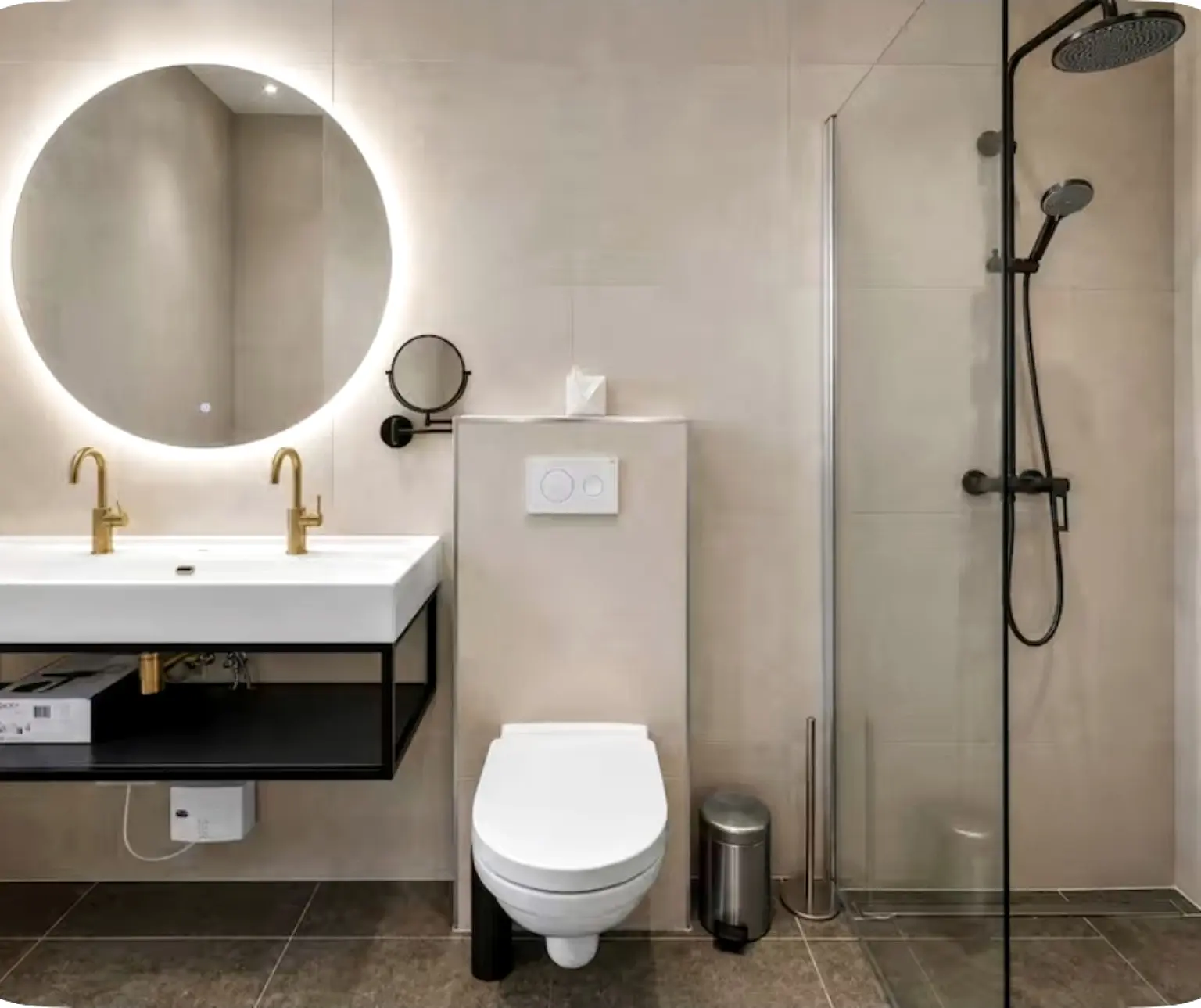 Bathroom overview with walk-in shower